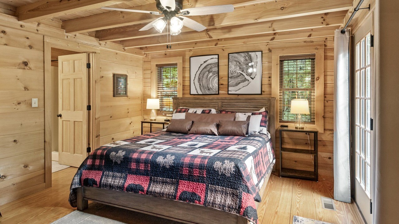 Photo of Bedroom in Beech Mountain