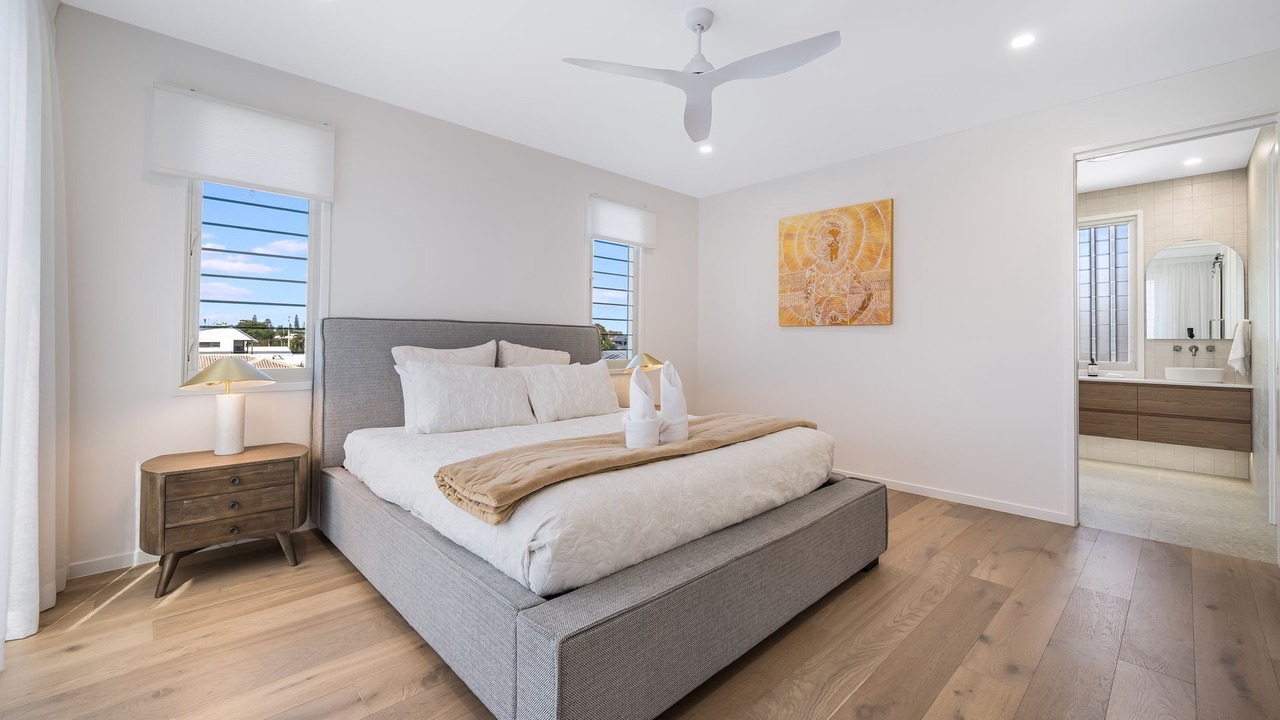 Photo of Bedroom in Golden Beach