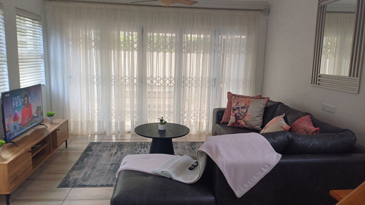 Photo of Livingroom in Nahoon