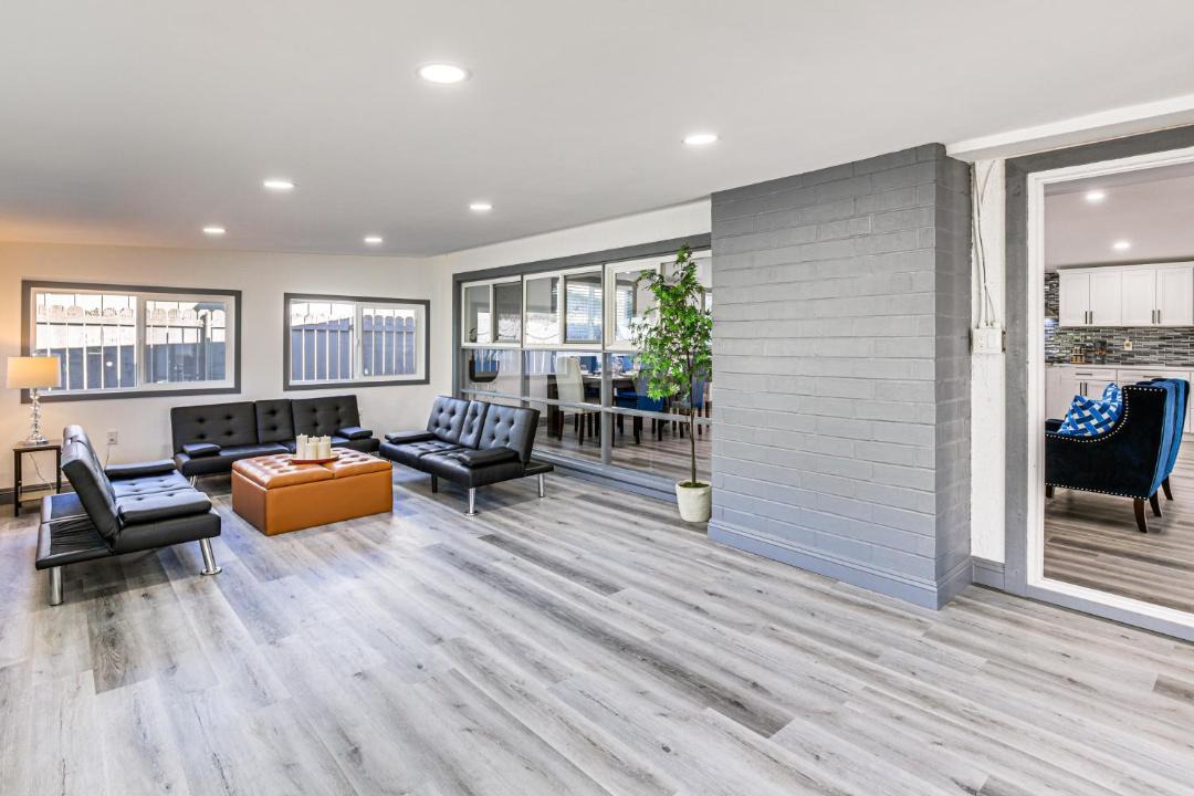 Photo of Others in Serra Mesa