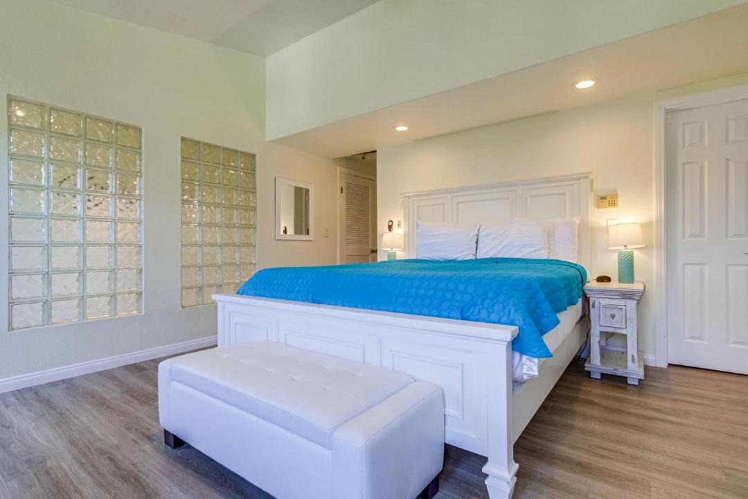 Photo of Bedroom in Mission Beach