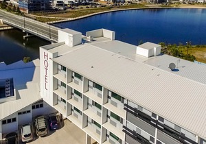 Mercure Sunshine Coast Kawana Waters