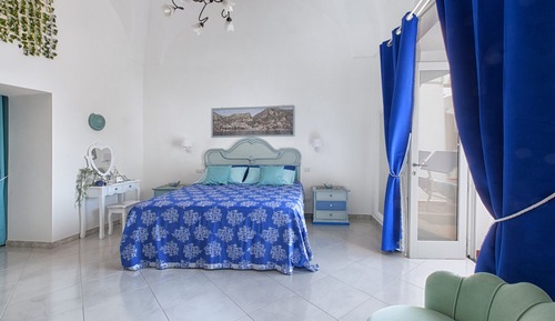 House, 2 Bedrooms, Terrace, Sea View