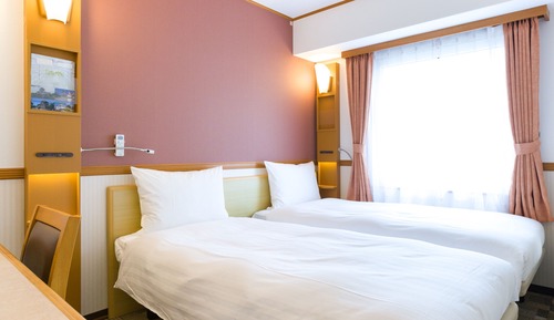 Economy Twin Room, Smoking