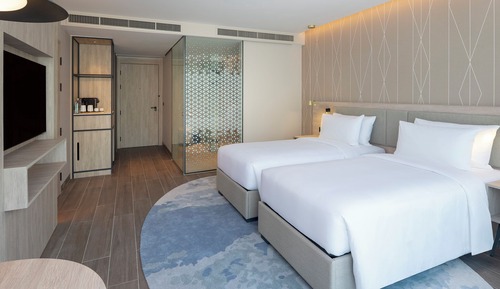 Superior Room (With Pool)