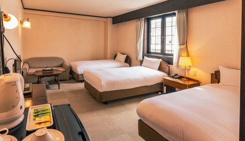 Triple Room, Annex Building