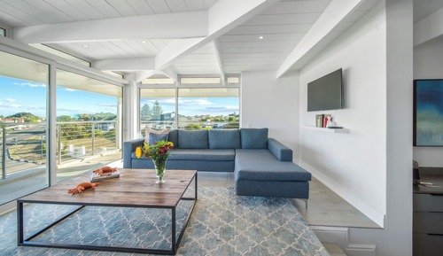 Premium Suite, Partial Sea View