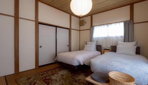 Twin Room with Mountain View