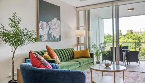 Two-Bedroom Deluxe Apartment with Garden View