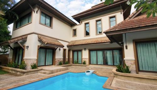 Villa with Private Pool