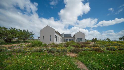 Villa with Garden View