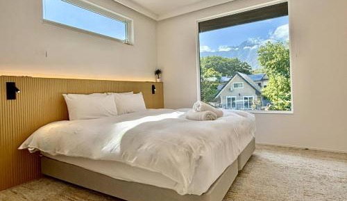 King Room with Mountain View