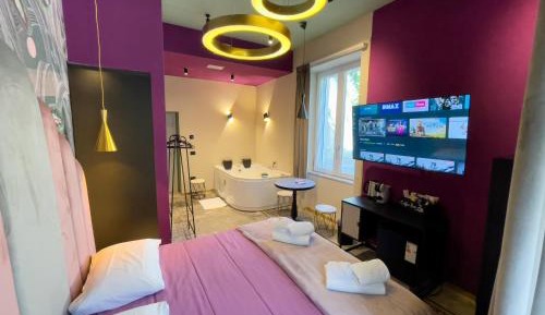 King Room with Spa Bath