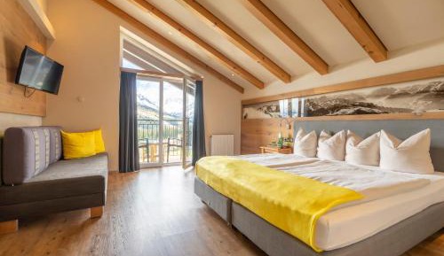 Double Room with Mountain View