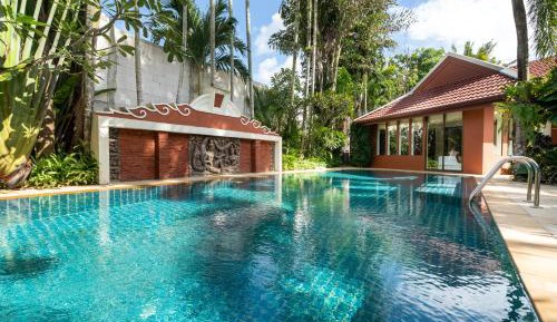 7 Bedroom Suite Private Pool Villa With Bathtub (Free airport pick up minimum 3 nights, 25% discount on food and beverages)