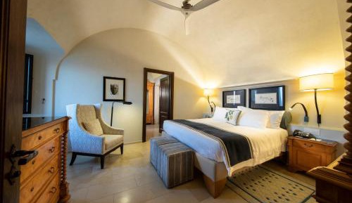 Premium Suite with Terrace and Sea View 