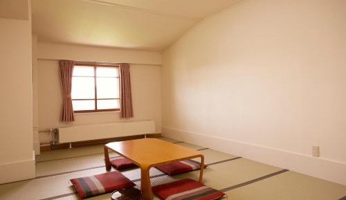 Japanese-Style Room