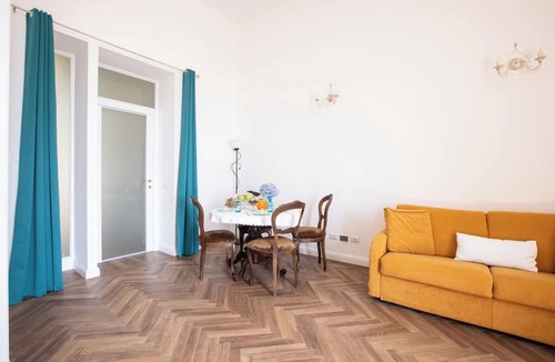 Meta Bed & Breakfast | Lux Aurea