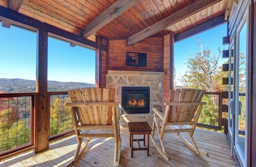 Gatlinburg Cabin | Overlooking Adventure by Jackson Mountain Rentals