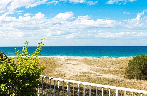 Currumbin Hotel | Sand Castles on Currumbin Beach