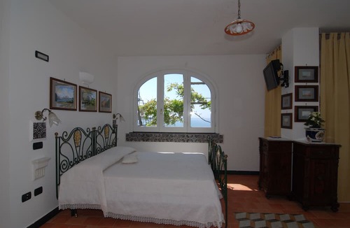 Maiori House | Bella Baia Glamping