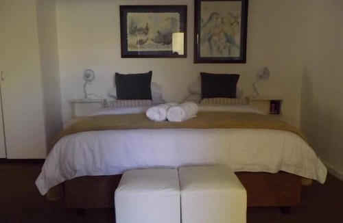 Kidd's Beach Bed & Breakfast | Breeze Inn Bed and Breakfast