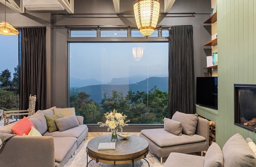 Beechmont Cabin | Escape to Serenity in Beechmont Luxurious Cabin Retreat