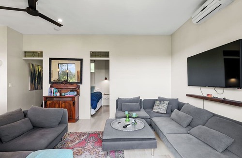 Beechmont Cabin | Escape to a Mountain Retreat in Beechmont, Australia