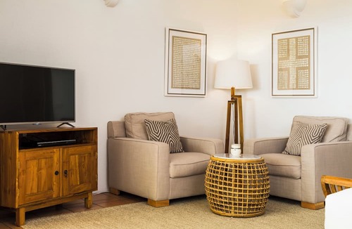 Palm Cove Hotel | The Reef House Adults Retreat