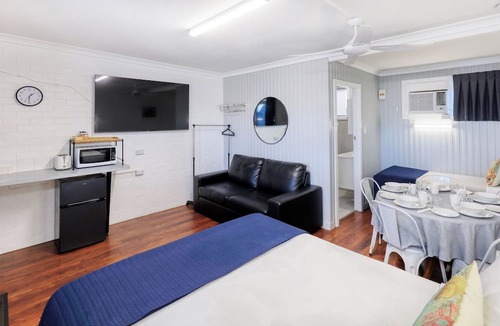Ballina Hotel | Almare Tourist Motel