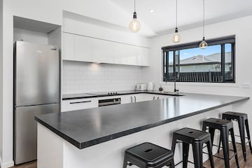 Lower Shotover Cottage | Wanderlust - Queenstown Holiday Home in Queenstown