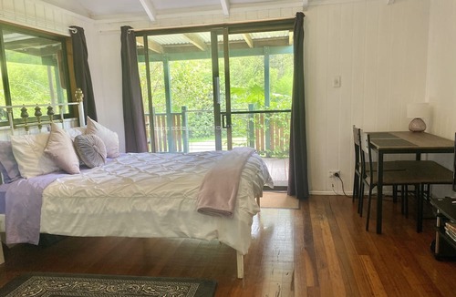 Nimbin Cabin | Nimbin Waterfall Retreat