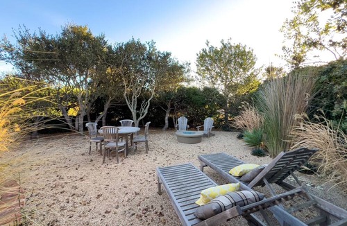 Carmel Point House | Carmel Cottage by the sea LuxeC 30 night min