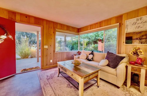 Carmel Point House | Carmel Cottage by the sea LuxeC 30 night min