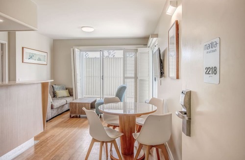 Kingscliff Apartment | The Pool Resort Kingscliff - One Bed Spa Suite (2218)