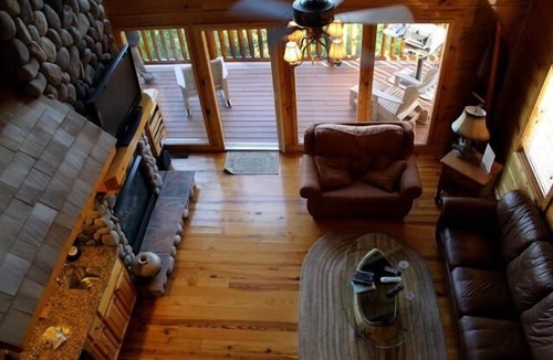 Gatlinburg - Pigeon Forge Cabin | Couples Romantic Paradise,Gorgeous View,Free HS WiFi,HTub,XM, Smart Home Theatre