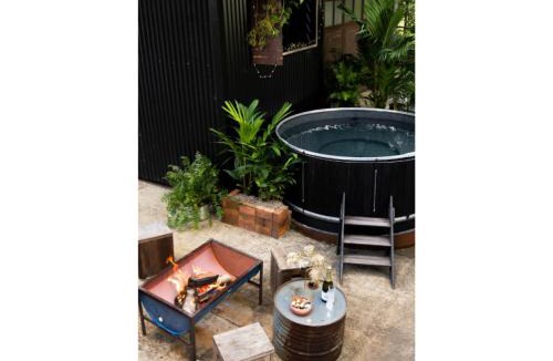 Bangalow House | Bangalow Barn (Entire) - Romantic Getaway for 2