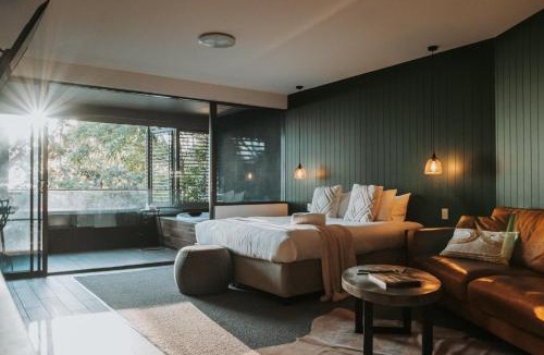 Montville Apartment | Luxury Spa Retreat with Ocean and Hinterland Views