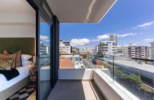 Sea Point Apartment | Topaz Views - Luxury Apt in Sea Point with views