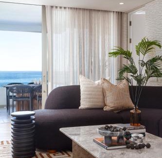 Hermanus City-Centre Apartment | The Mira Hermanus Whisperer Whales Oasis 302