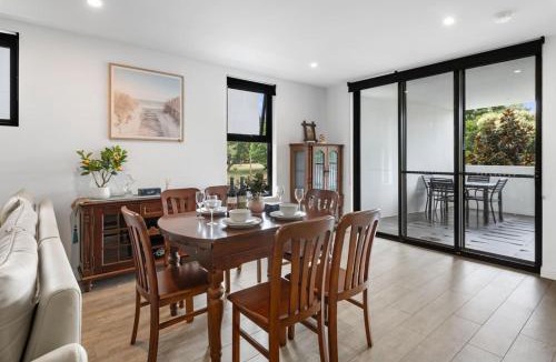 St. Lucia Apartment | Modern 3BR Apartment near UQ, St Lucia