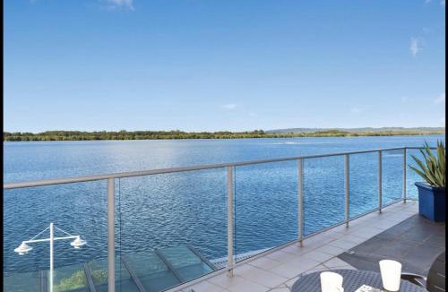 Ballina Apartment | River's Edge Premium Retreat