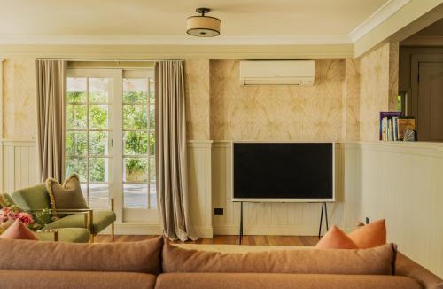 Mullumbimby Apartment | VRITI - Elegant & peaceful 2 bedroom - Central Mullumbimby