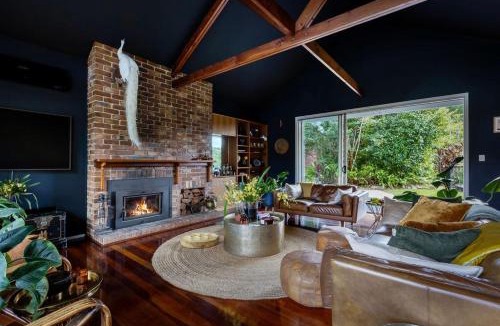 Uki House | Graig Fatha - A Peaceful Hinterland Hideaway
