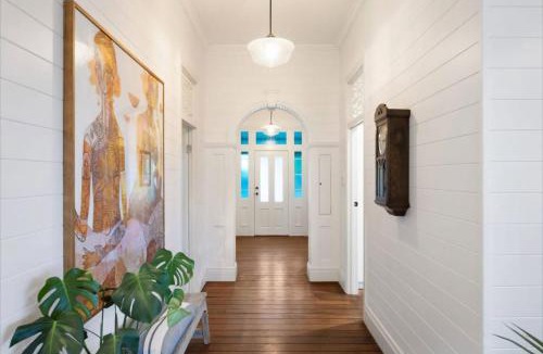 Bangalow House | Charlotte Estate Luxury Byron Retreat w Pool Events