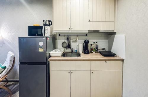 Sa Khu Apartment | Apartments pool view in Title Residence Naiyang