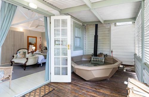 Wellington Cabin | Five Mountains Guest Farm & Spa
