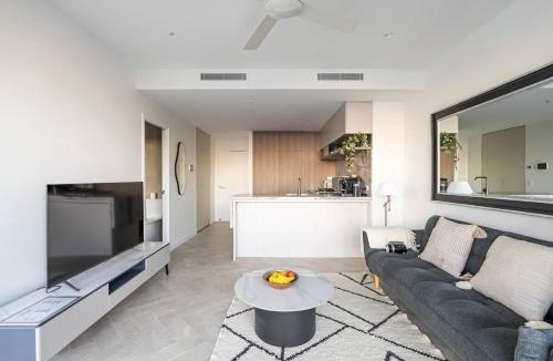 Brisbane Central Business District Apartment | 1Bedroom apt in Queens Wharf - Lv61 Sky home