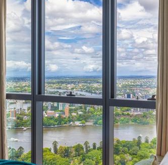 Brisbane Central Business District Apartment | Luxury 50th Floor 2BR at Queens Wharf with Parking