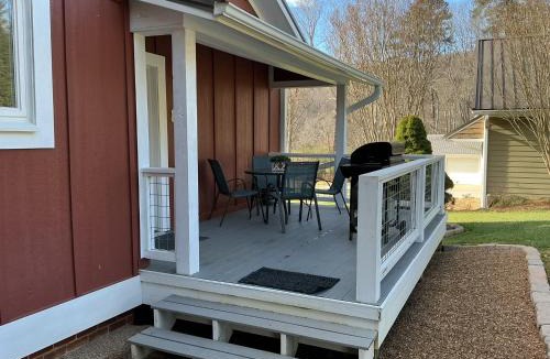 Skyland House | The Farmhouse at Wolfehaven